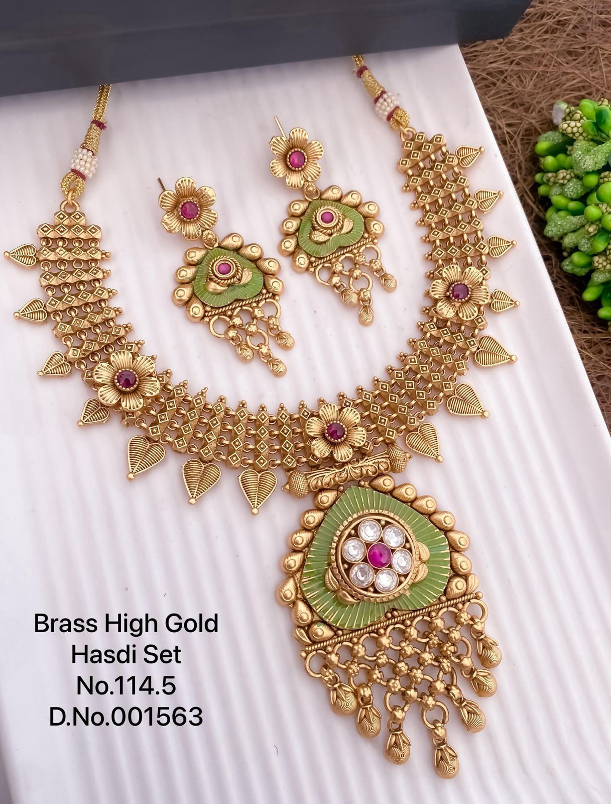 1563 BH Designer Brass High Gold Hasadi Set Wholesale Shop In Surat
